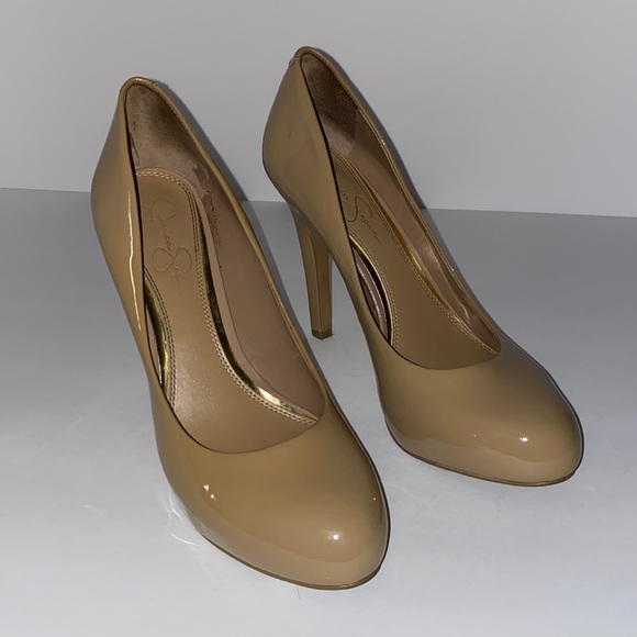 Jessica Simpson Shoes - 👠Jessica Simpson Nude Abriana Platform Pump👠